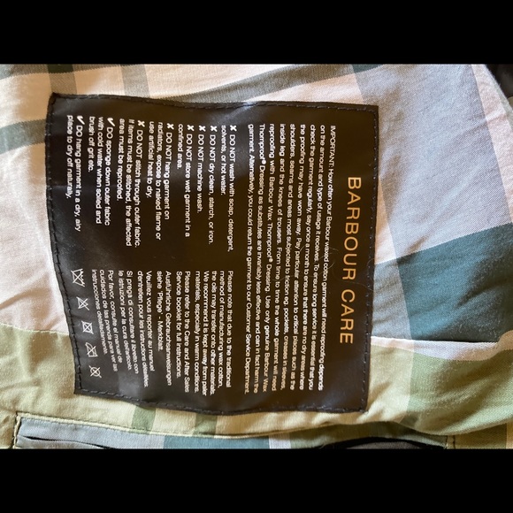 Women’s Barbour Aintree Wax Jacket in Archive Olive w/ Classic Barbour Tartan - Picture 5 of 8